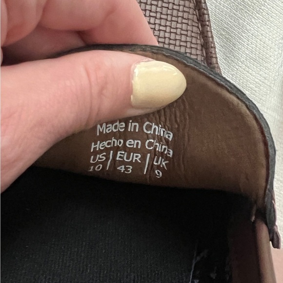 Madden Men's Brown Loafers Size 10 - Picture 3 of 9